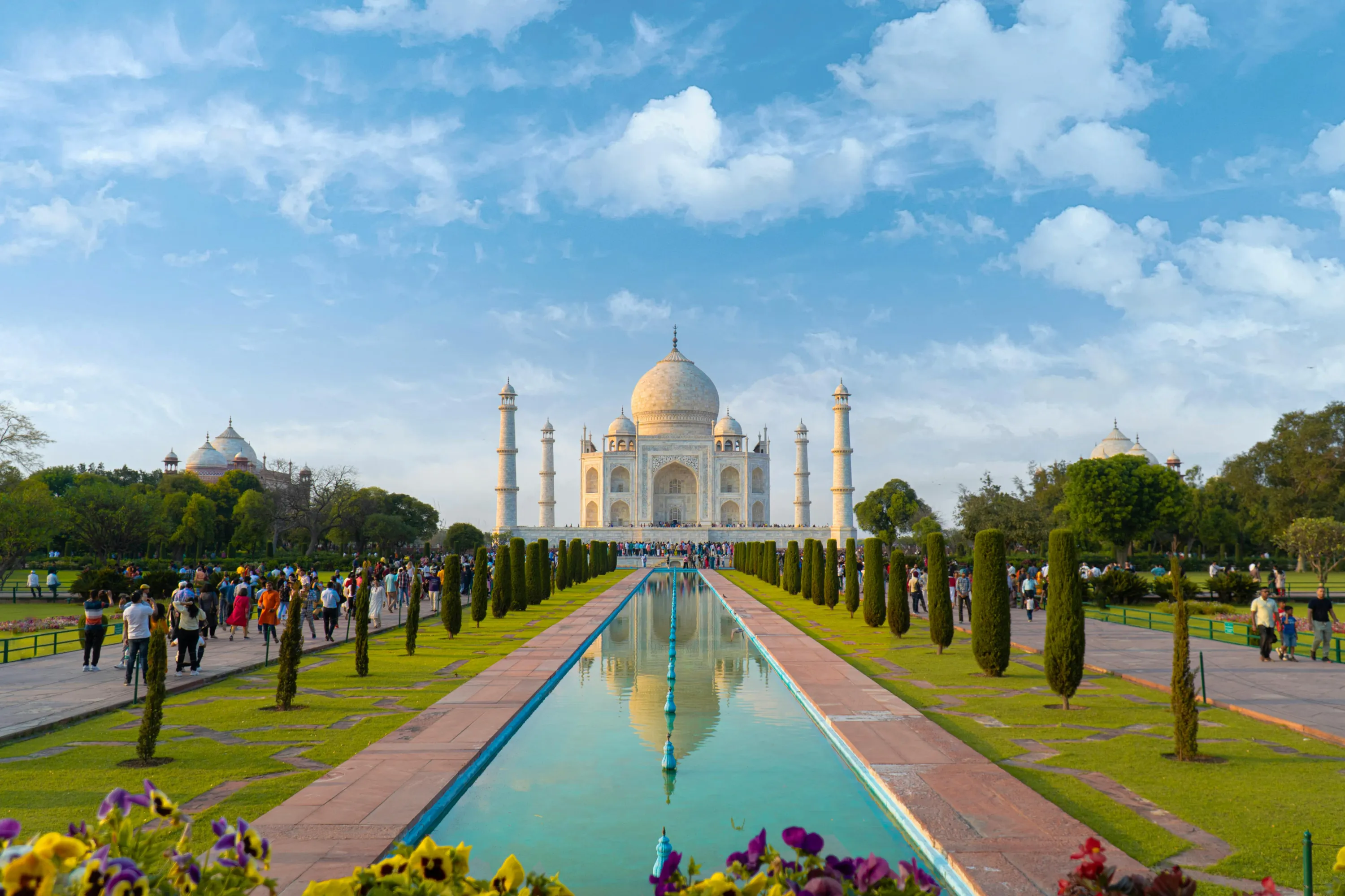 Luxury Taj Mahal Day Trip from Bangalore by BMW & Mercedes