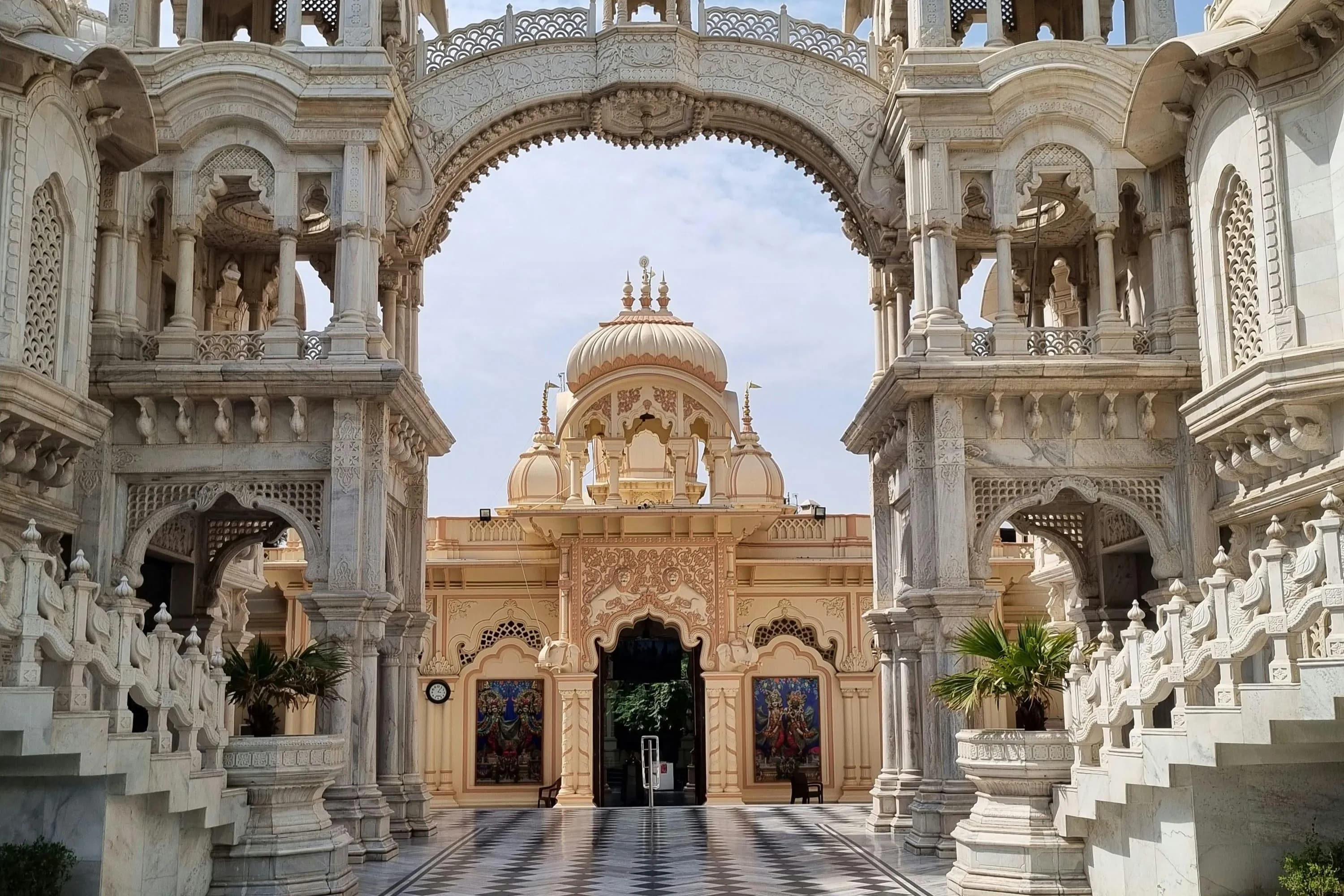 Same Day Bodh Gaya Tour from Varanasi