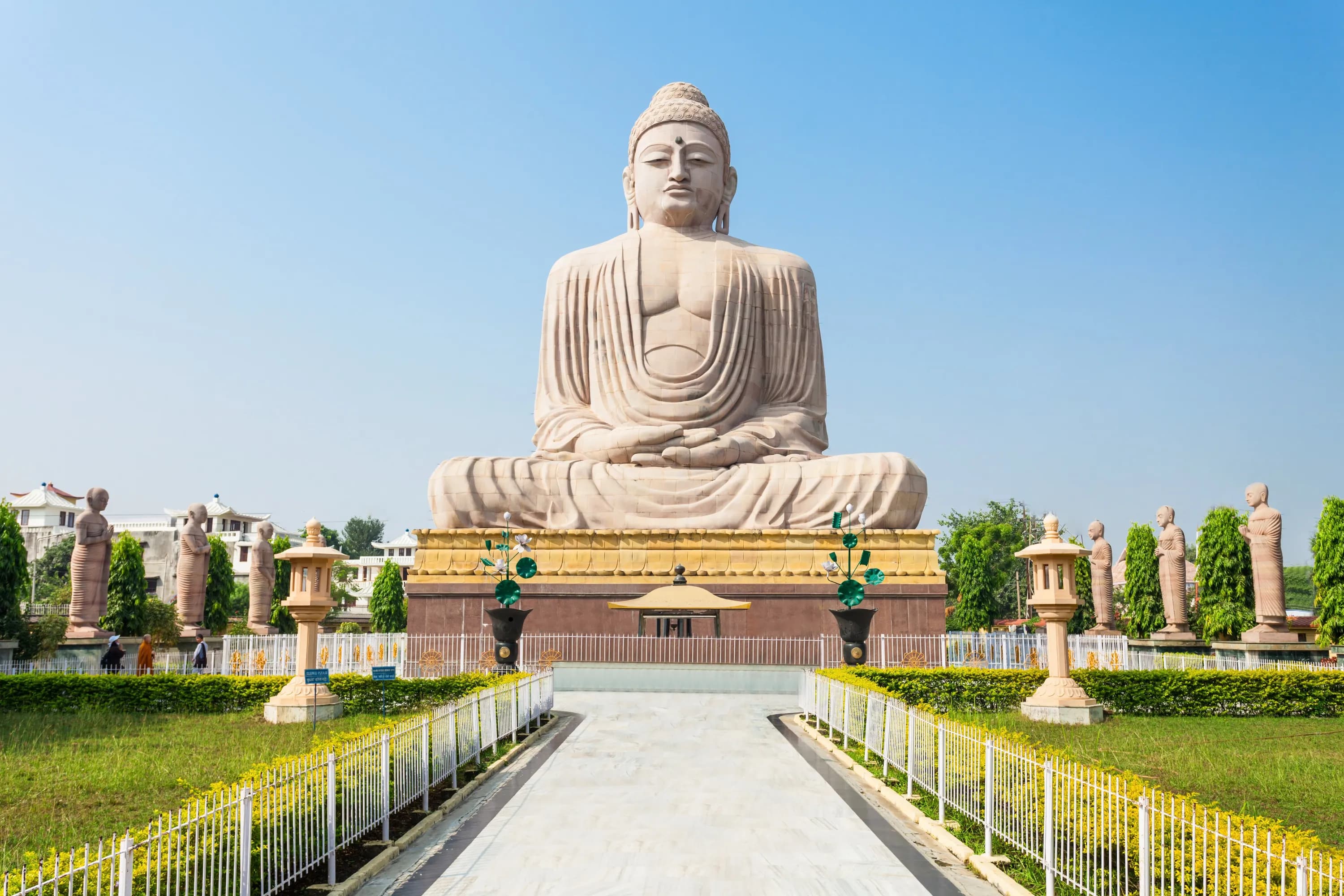 Buddhist Spiritual Tour – 6 Days - Image 1 - Best Holiday Packages